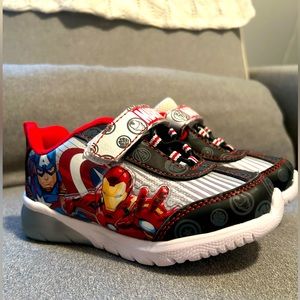 Kids' Avengers Light Up Sneaker